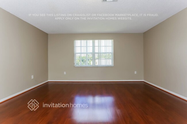 Building Photo - 2565 NW 80th Ave