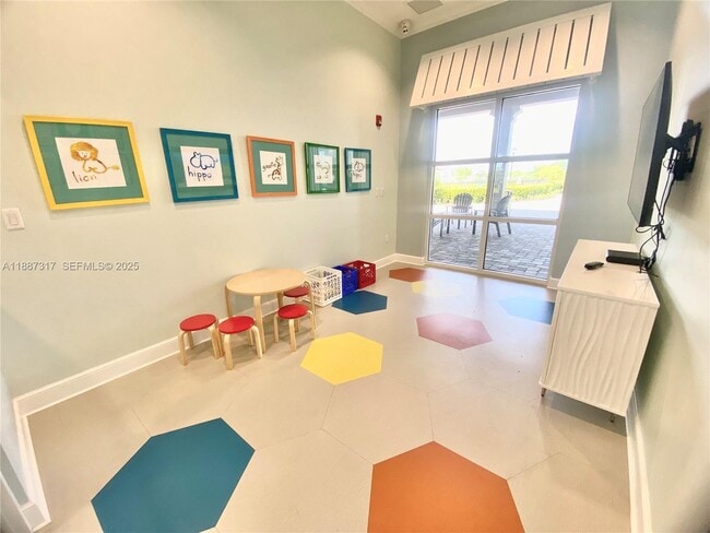 Building Photo - 7879 NW Greenbank Cir