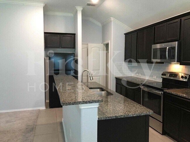 Building Photo - 264 Callaghan Dr