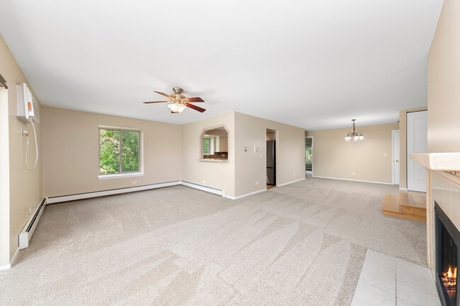 Building Photo - 2392 Abbeywood Dr