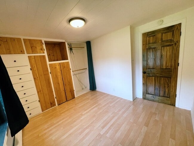 Building Photo - Unique and Updated Corner Lot Cabin in Mou...
