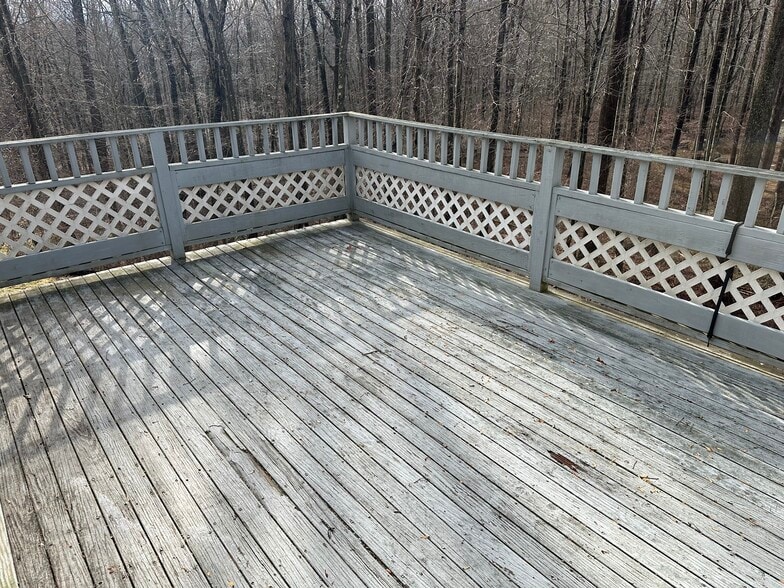 Building Photo - 6 Birch Cir