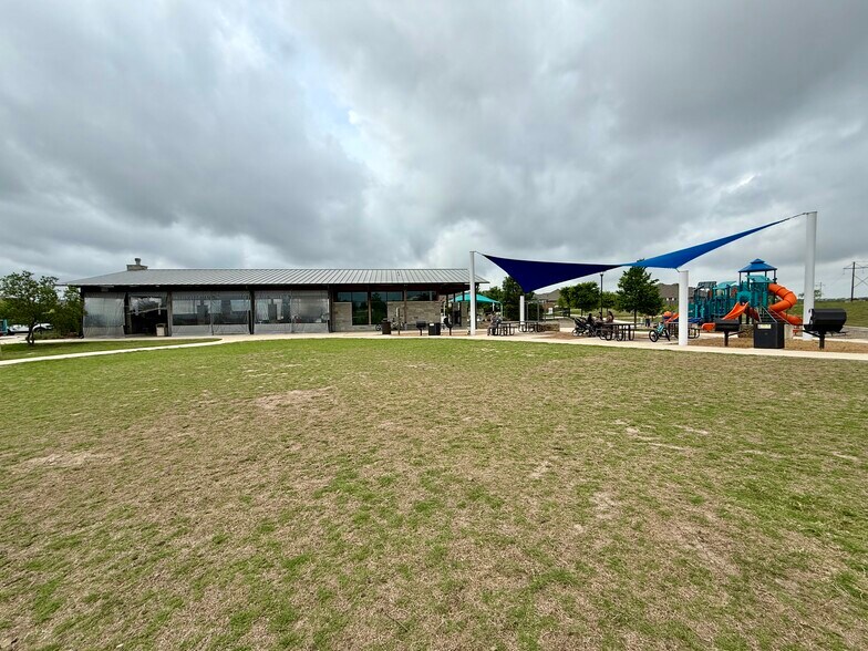 Building Photo - 480 Tailwind Dr