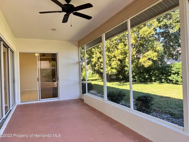 Building Photo - 9369 Ashley Dr