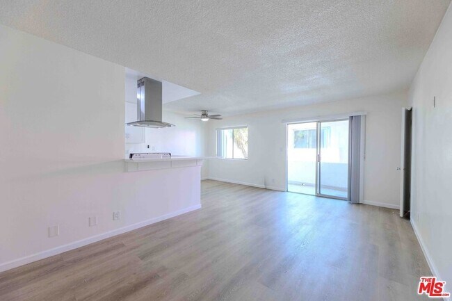 Building Photo - 1426 Orange Grove Ave