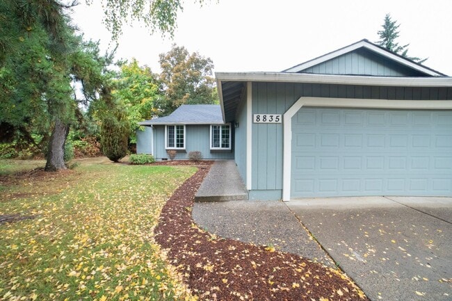 Building Photo - 3 Bedroom Home on Cul-De-Sac