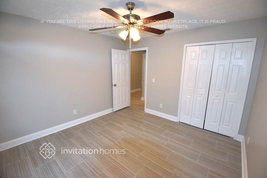 Building Photo - 9828 Cristina Dr