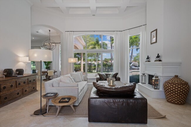 Building Photo - 12820 Mizner Way