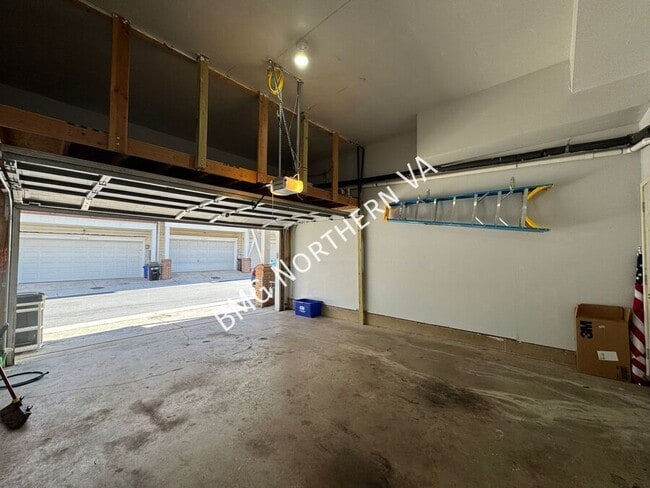 Building Photo - 3850 Dominion Mill Dr