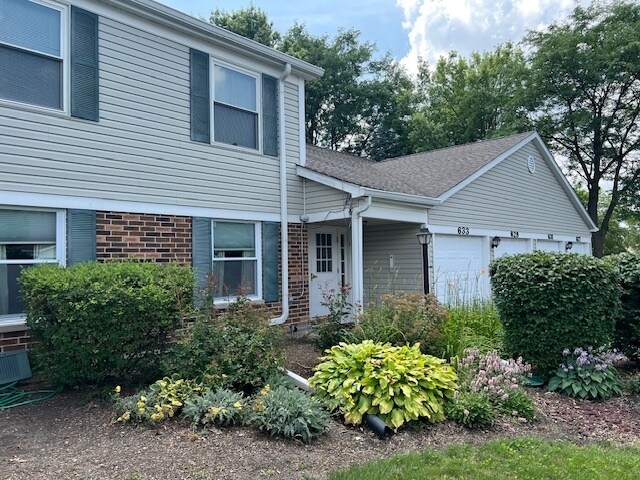 Primary Photo - 629 N Deer Run Dr