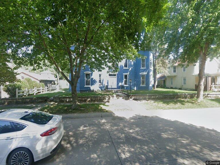 Building Photo - 415 Avenue E