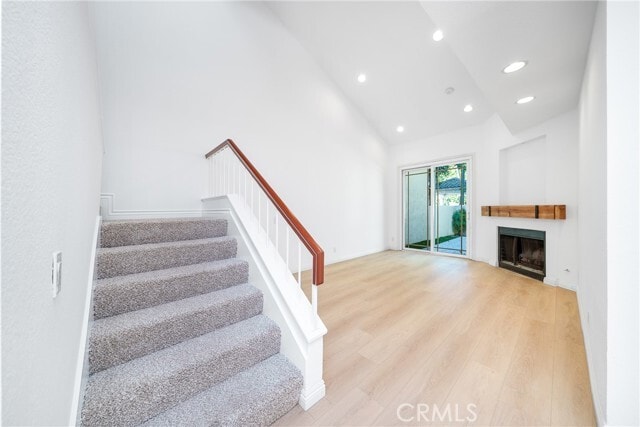 Building Photo - 3 Almador