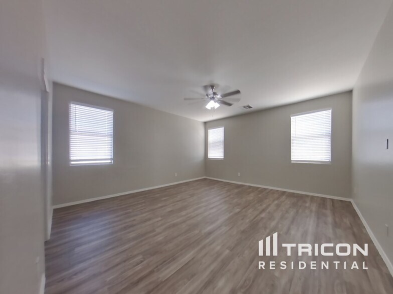 Building Photo - 45438 W Guilder Ave
