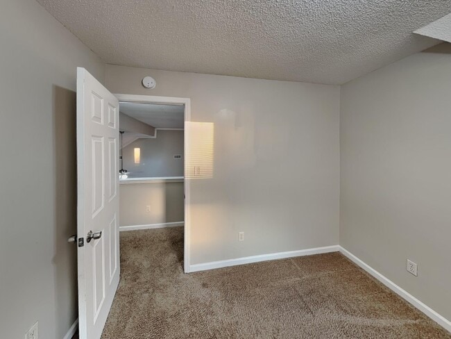 Building Photo - 9036 Gracie Ln