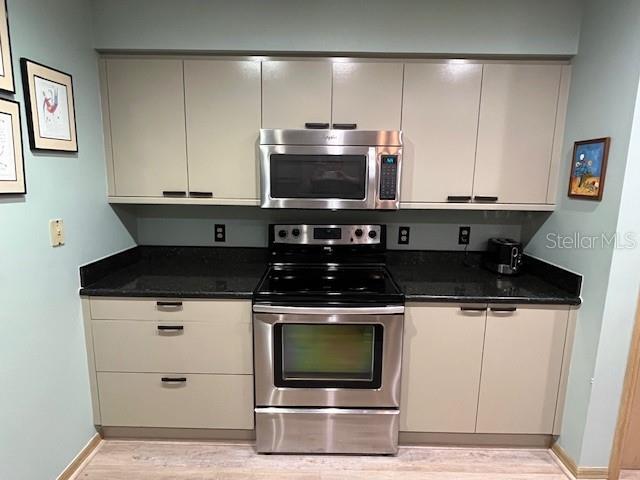 Building Photo - 29 Winding Creek Way