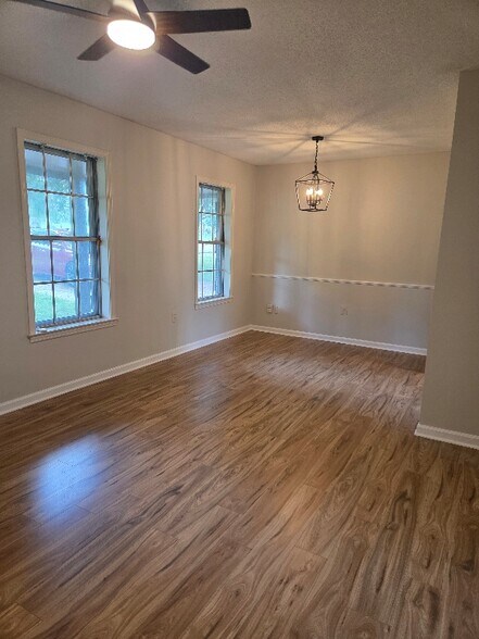 Building Photo - 6322 Northampton Dr