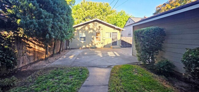 Building Photo - 2201 Gerber Ave