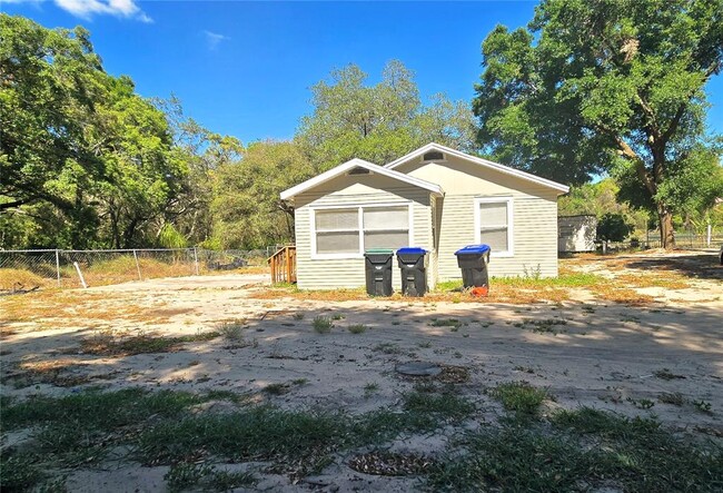 Building Photo - 1651 Clarcona Rd