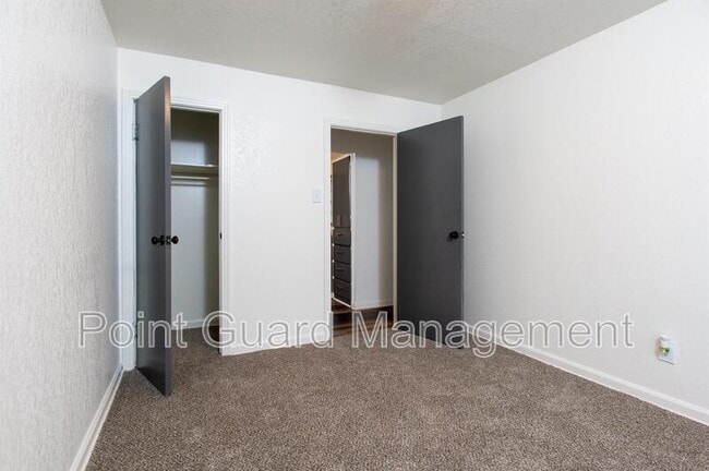 Building Photo - 3201-3207 S Waco Ave