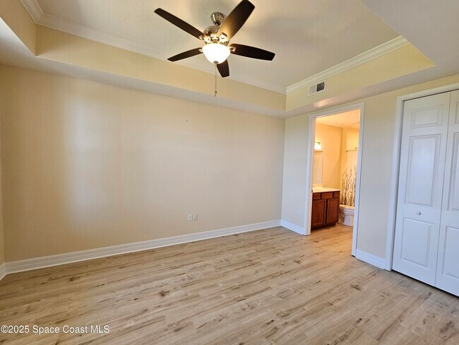 Building Photo - 590 S Banana River Dr