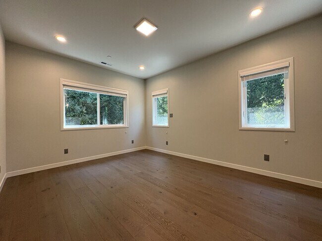 Building Photo - Beautiful 2BD/2BA ADU in Peaceful Portola Valley Setting