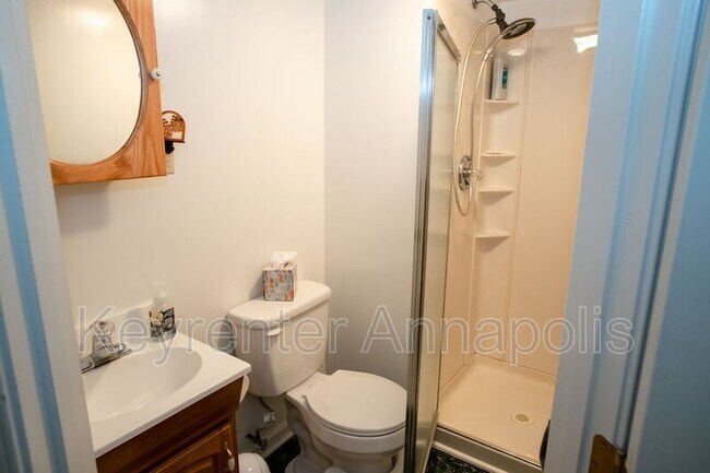 Building Photo - 2807 Chapman Ct
