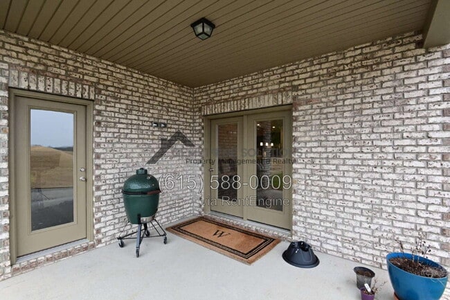 Building Photo - 1028 Fenner Ln