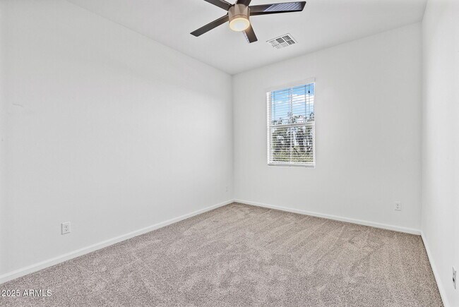 Building Photo - 3263 S Miller Dr