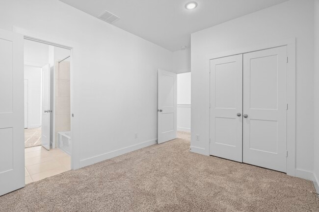 Building Photo - 7810 Starfish Arbor Dr