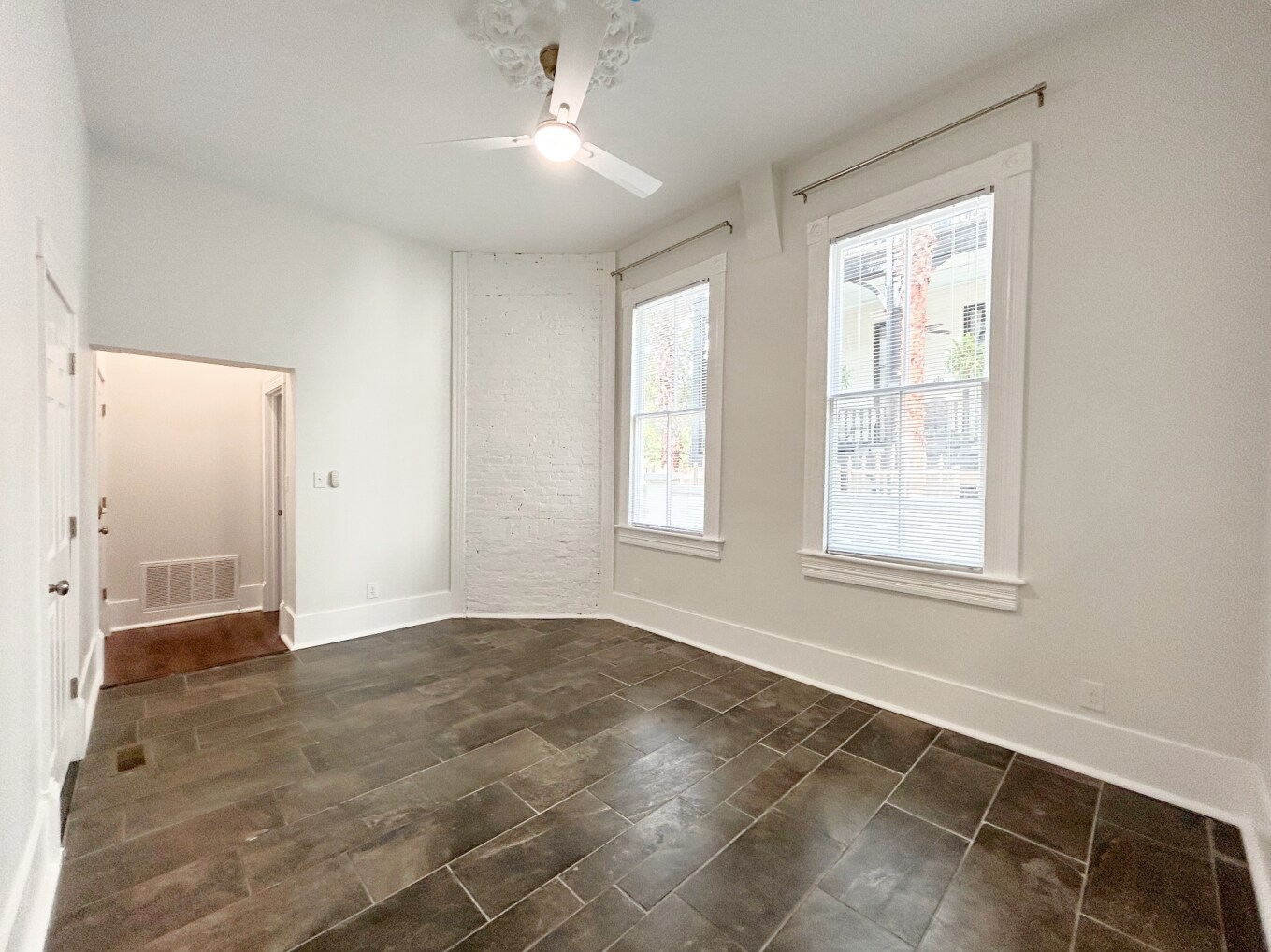 Building Photo - 412 E Gwinnett St