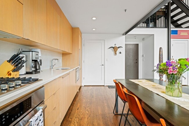 Building Photo - 1111 W St NW