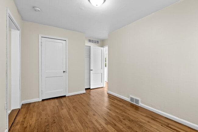Building Photo - 3203 Goodrich St