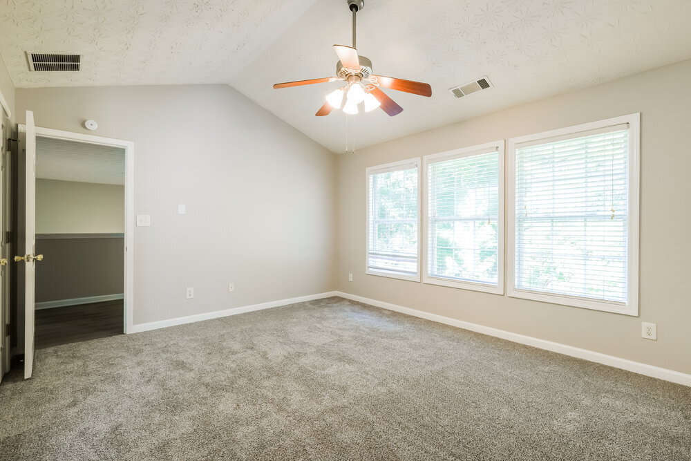 Building Photo - 6739 Island Pointe Dr