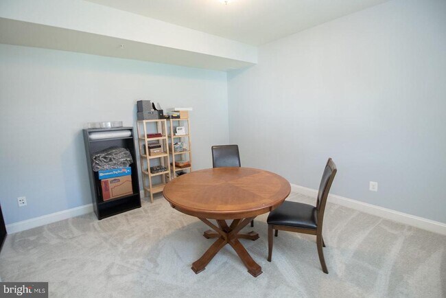 Building Photo - 24676 Broad Creek Dr
