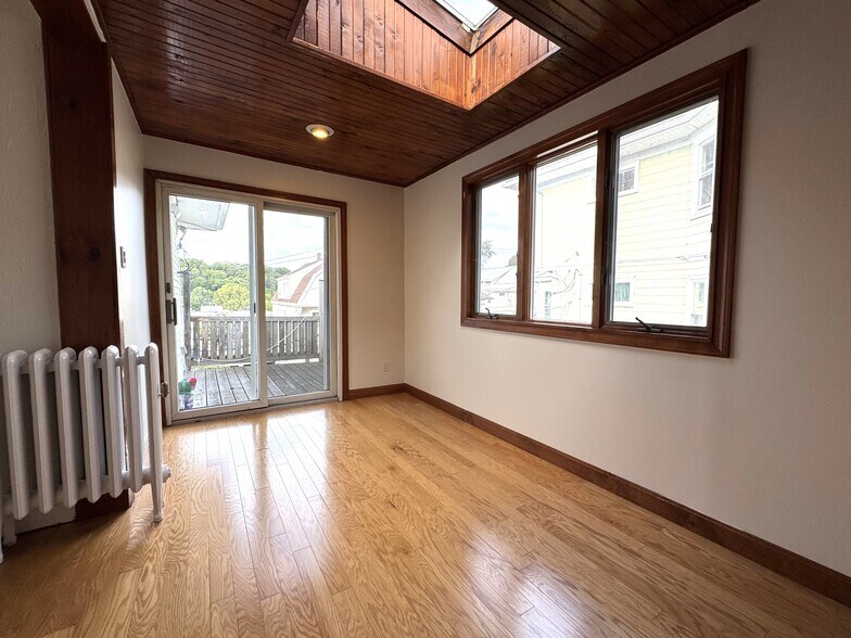 Building Photo - 14 Breck Ave