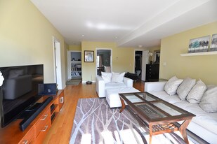 Building Photo - 20 Cameron ST 303