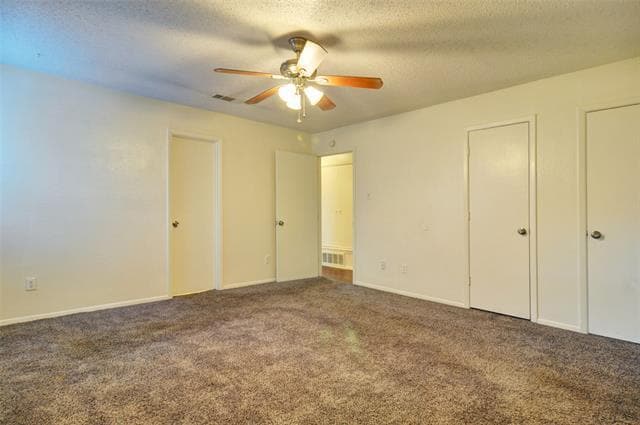 Building Photo - 6815 W Cleburne Rd