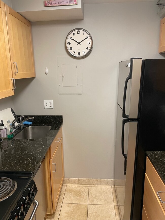 Building Photo - 2141 I St NW