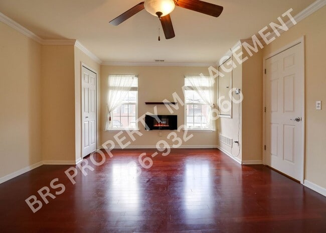 Building Photo - Move In Ready 2 Bd 2 BA Condo in Shelby Twp