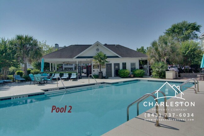 Building Photo - 45 Sycamore Ave