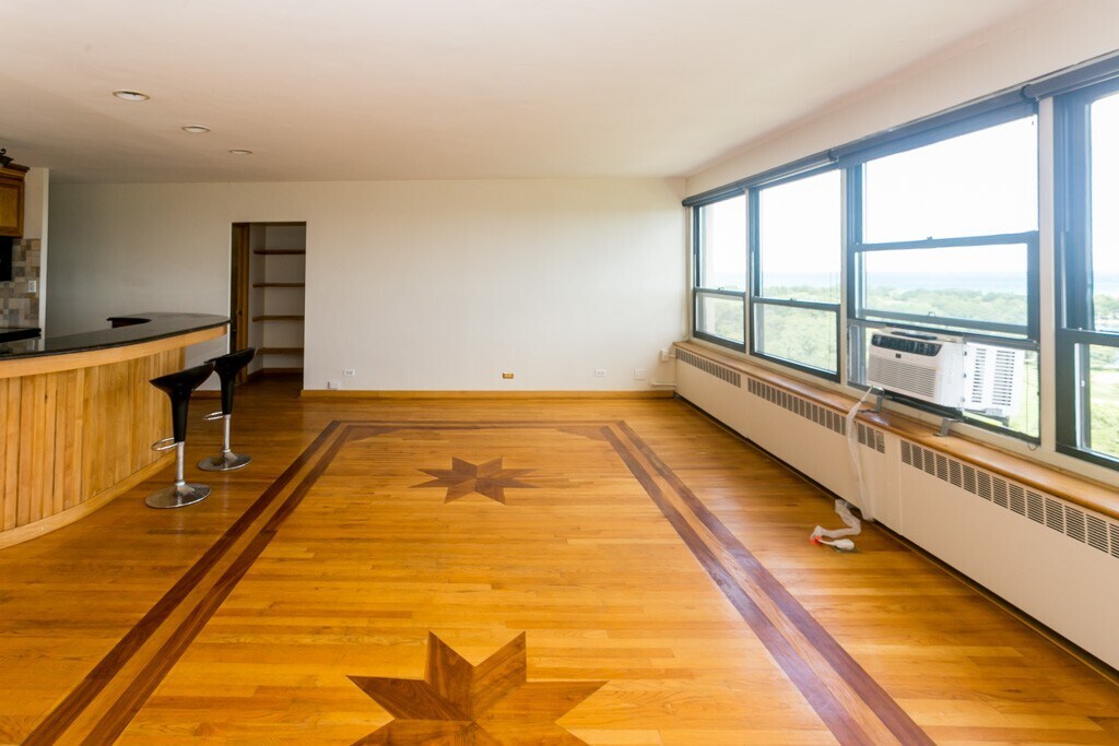Building Photo - 4180 N Marine Dr