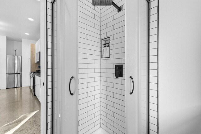 Building Photo - 5019 Hawley Blvd