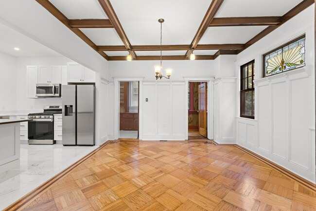 Building Photo - 322 78th St