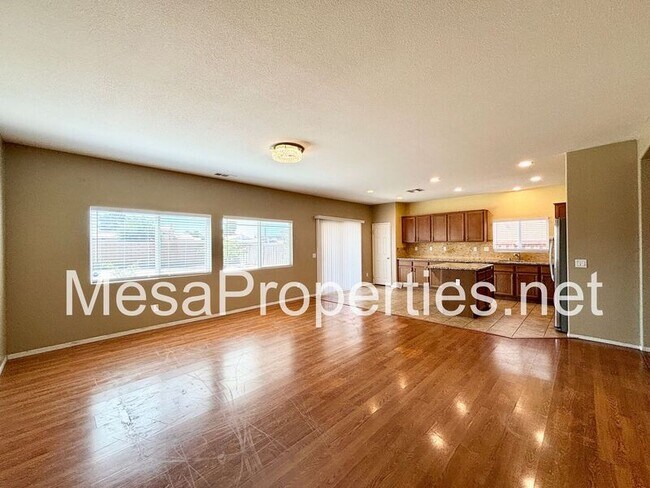 Building Photo - 14312 Sierra Grande St