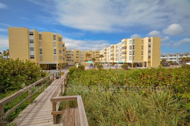 Primary Photo - 4700 Ocean Beach Blvd