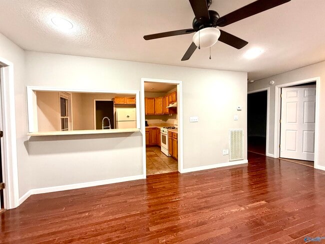 Building Photo - 1316 Starnes St