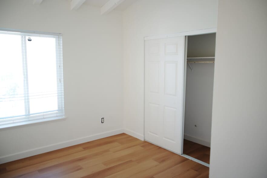 Building Photo - 7330 Amanda Ct