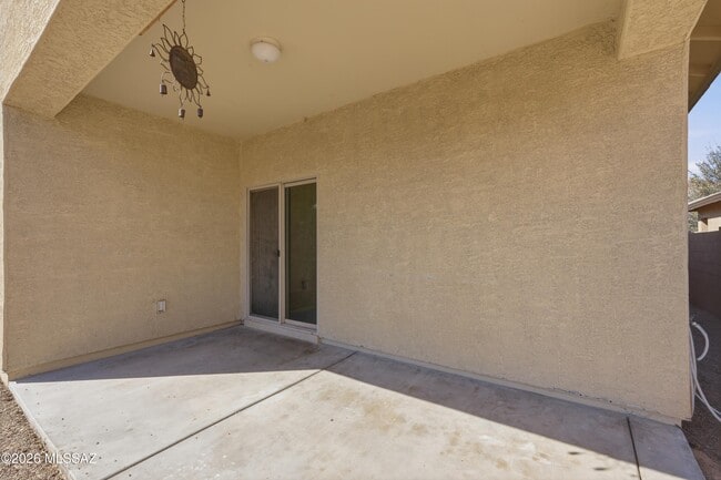 Building Photo - 6737 S Cut Bow Dr
