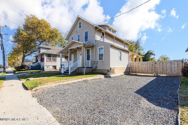 Building Photo - 118 Joline Ave