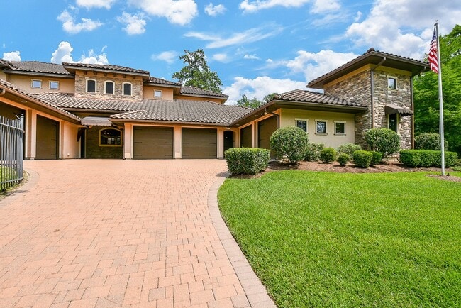 Building Photo - 10 Player Pond Pl